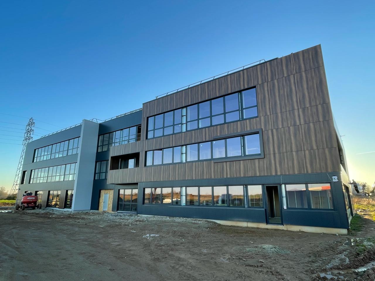 Bureau Saint-Martin-du-Vivier 1976m² Vente bureau Saint-Martin-du-Vivier Seine-Maritime OVBUR2419880 0